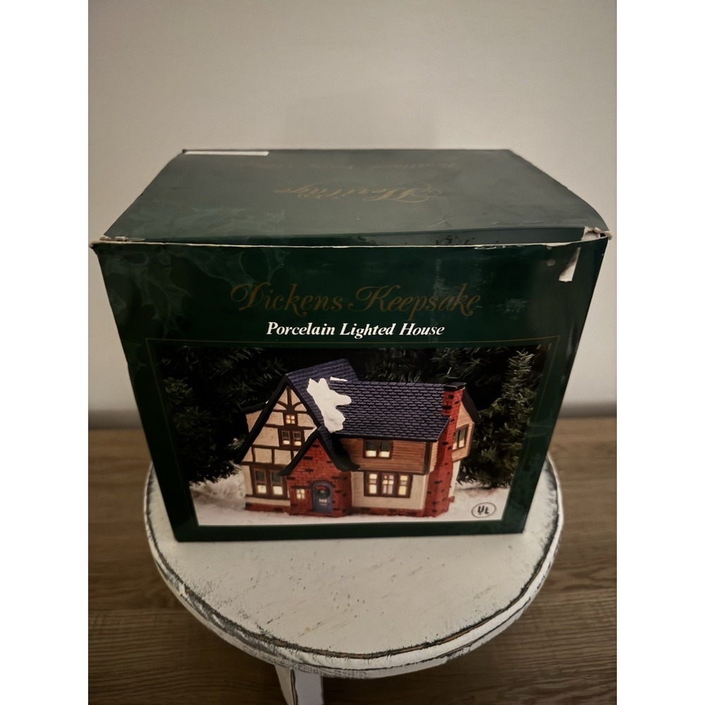 Dickens Heritage Heartland Valley Vilage Porcelain Lighted House